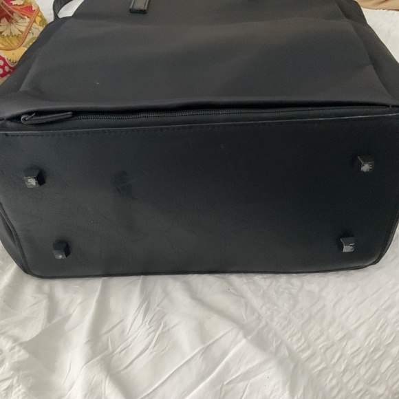 Beis travel bag,black.Tote. - Picture 6 of 16